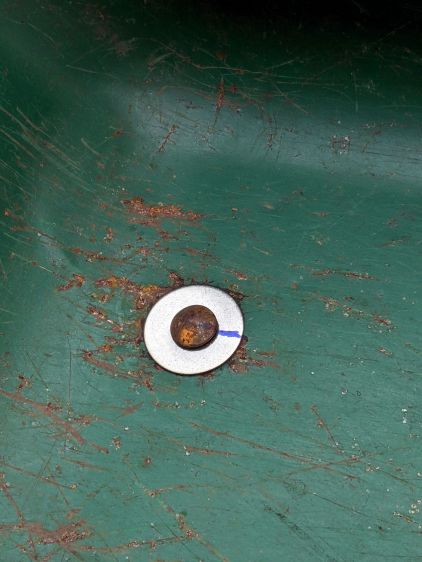 Wheelbarrow rebuild - fender washer installed