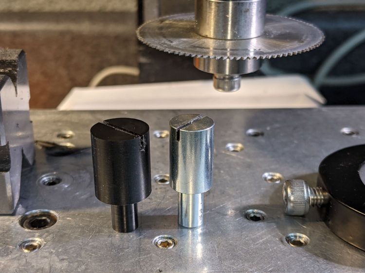 Micro-Mark Bandsaw - acetal vs steel blade guides