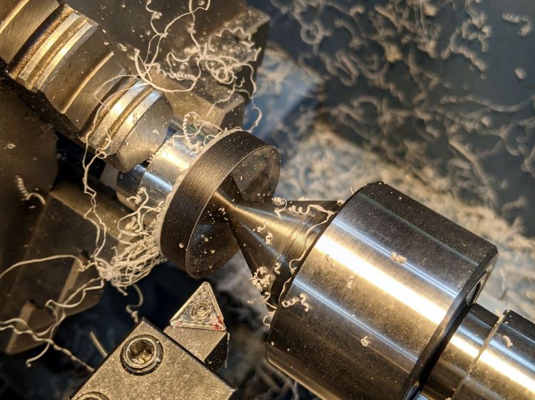 Pipe end lathe fixture - turning OD