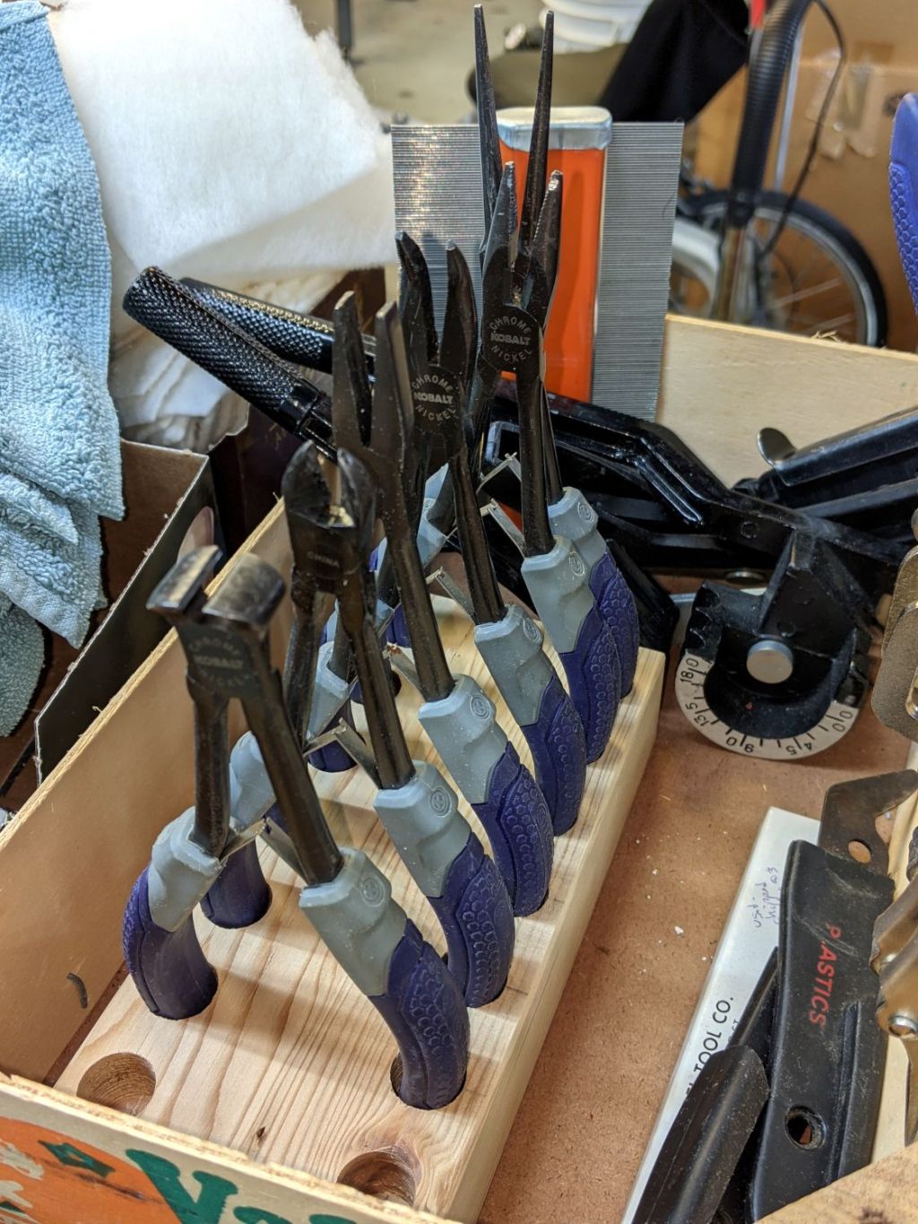 Simple Pliers Rack