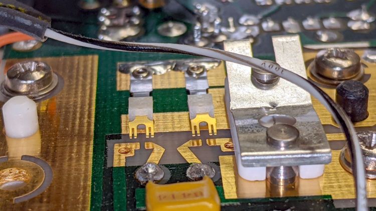 Tek AM503 - Attenuator Contacts - detail