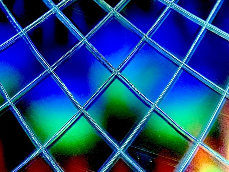 Laser-engraved DVD - Guilloche detail