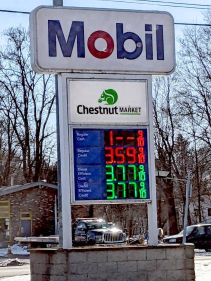 Mobil gas price puzzle