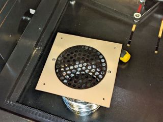 OMTech 60 W Laser: Ventilation