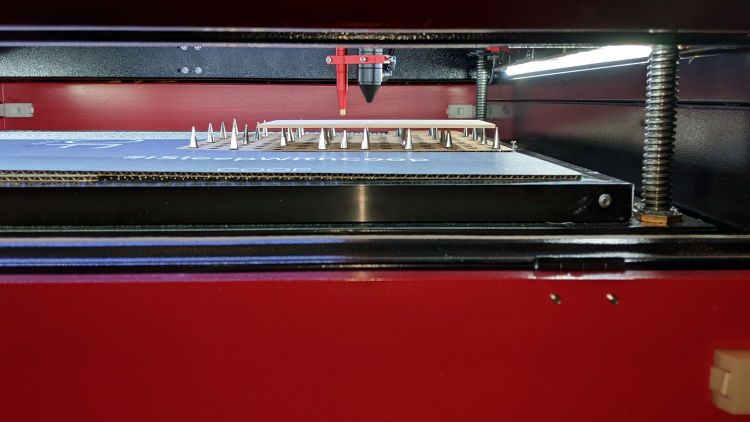 Laser spike plate - side view