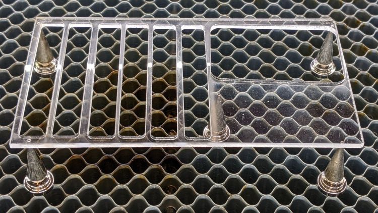 Magnetic Honeycomb Spikes - acrylic