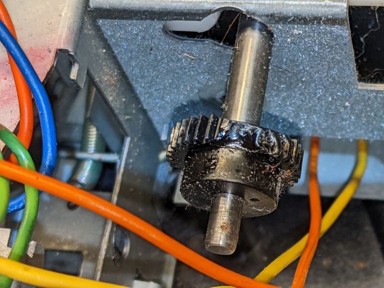 Kodak 750H Projector - stripped focus gear