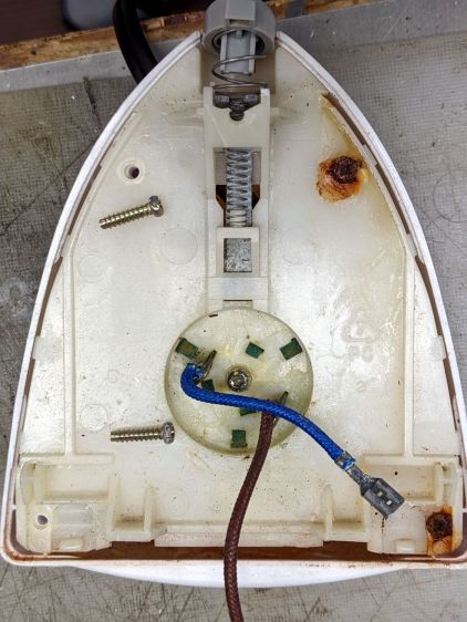 Sunbeam 3035 Iron - cord connections