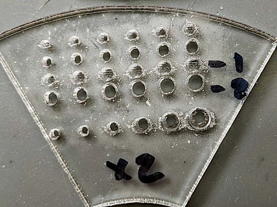 Scan vs cut alignment - holes x2 engrave