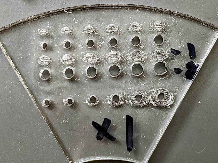 Scan vs cut alignment - holes x1 engrave