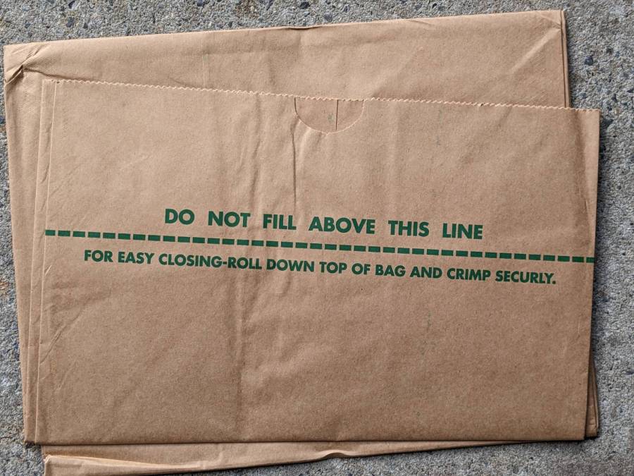 Dano Leaf Bag - crimp line typo