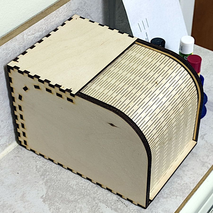 Rolltop cupcake box - closed