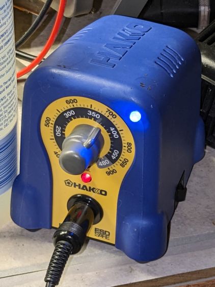Hakko 888 Soldering Iron pilot - heating
