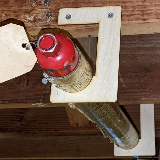 Fyre Freez extinguisher - bracket detail