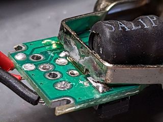 Car USB Charger: Structural Solder Failure