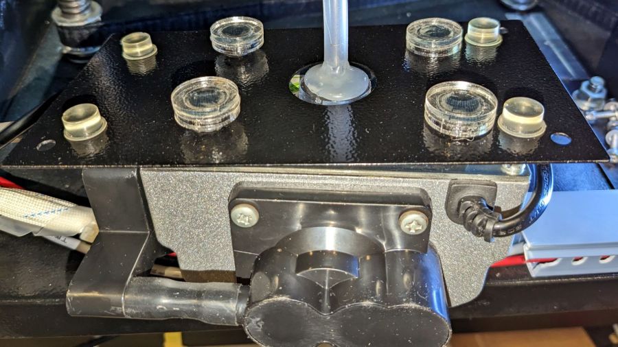 Laser cutter air pump - simple disk fitting