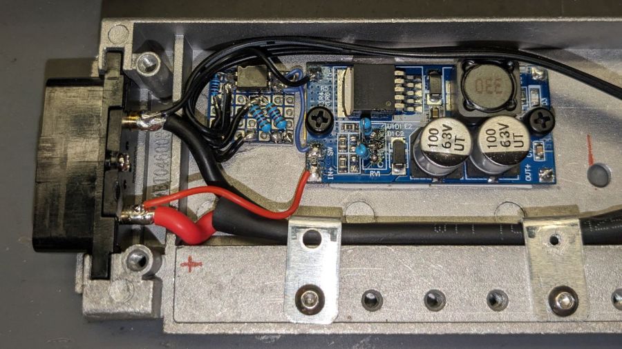 Tour Easy Running Light - Bafang battery base circuitry - detail