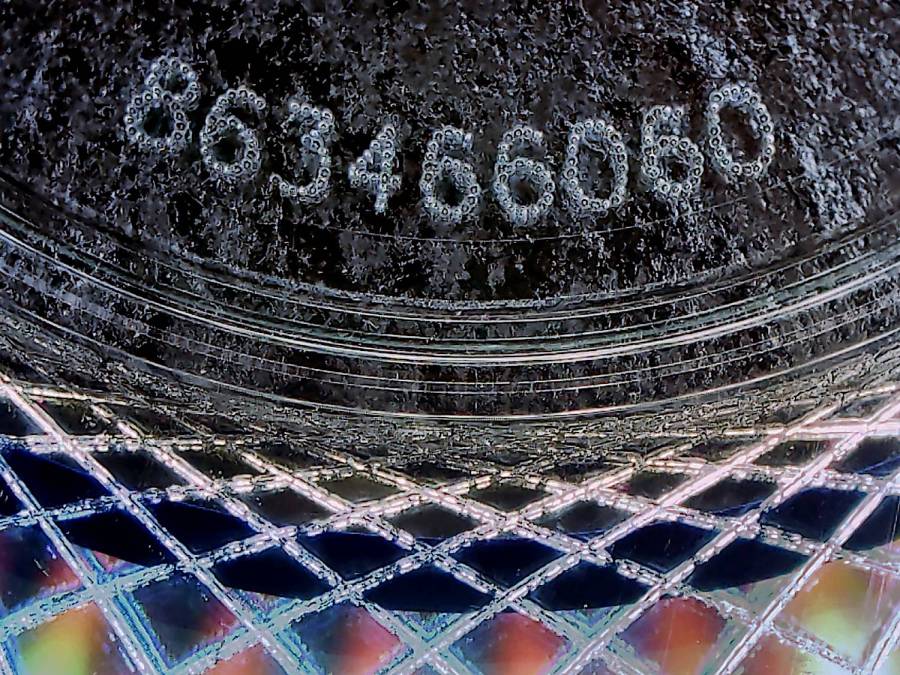 Laser-engraved CD - legend detail