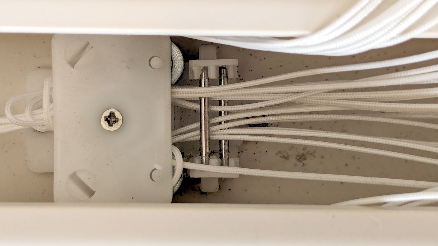 Cellular Windowshade: Pulley Block Repair – The Smell of Molten ...