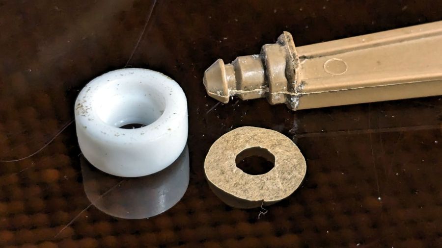 Kenmore Microwave - turntable drive roller parts