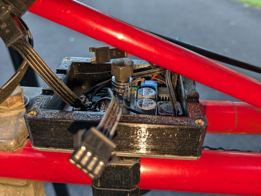 Tour Easy Running Light - electronics box nut