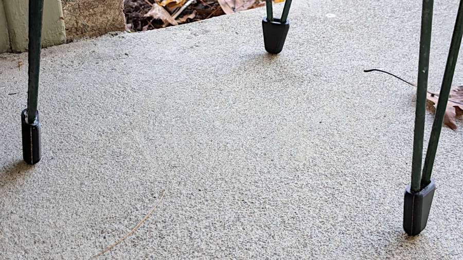 Wire plant stand feet - outdoor stand