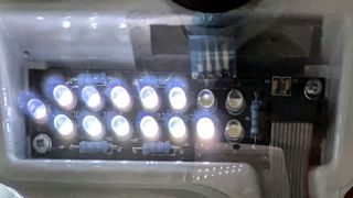 Handi-Quilter HQ Sixteen: Handlebar LED&nbsp;Replacement