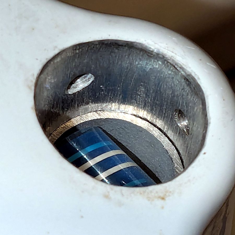 HQ Sixteen - unused grip setscrews