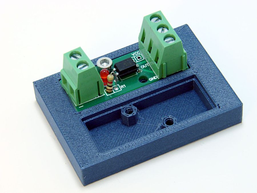 Optoisolator case
