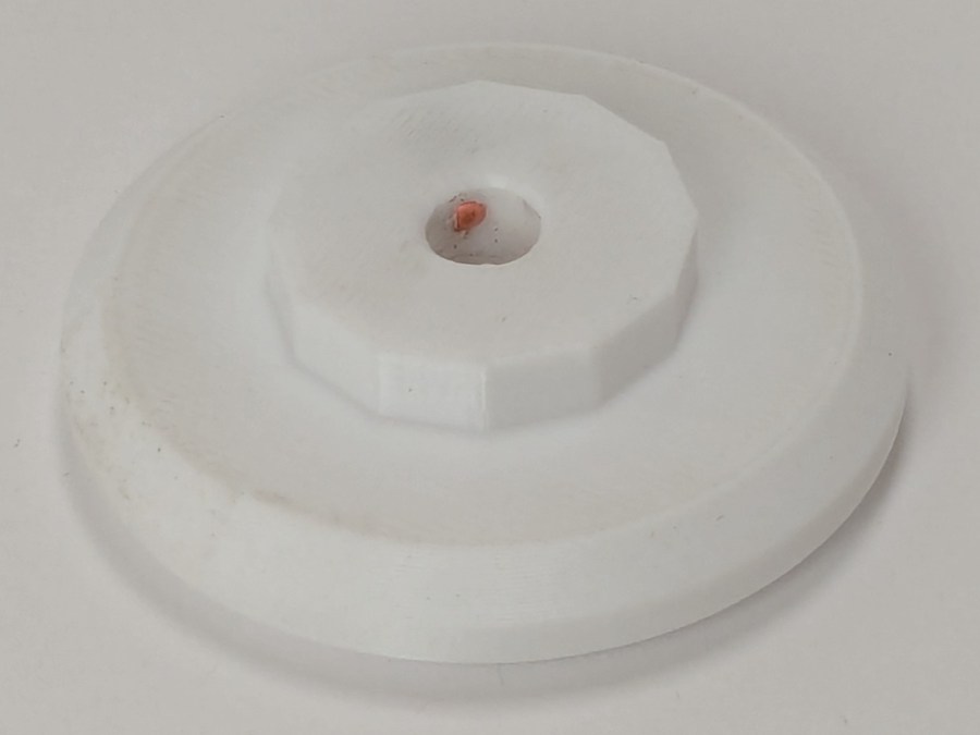 Thread spool adapter - white on white