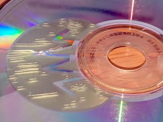 Laser-Engraved CD Stress Cracking