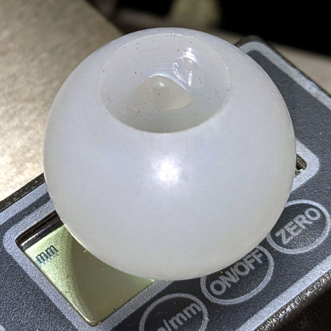 HQ Sixteen - Stylus Laser - drilled ball