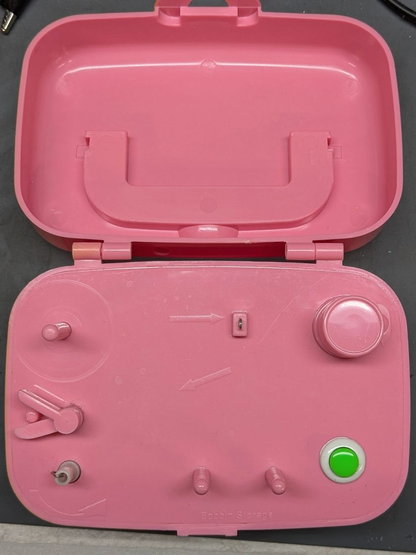 Sidewinder bobbin winder - top