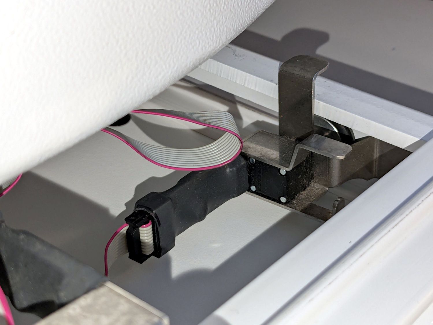 HQ Sixteen - stitch regulator sensor - front