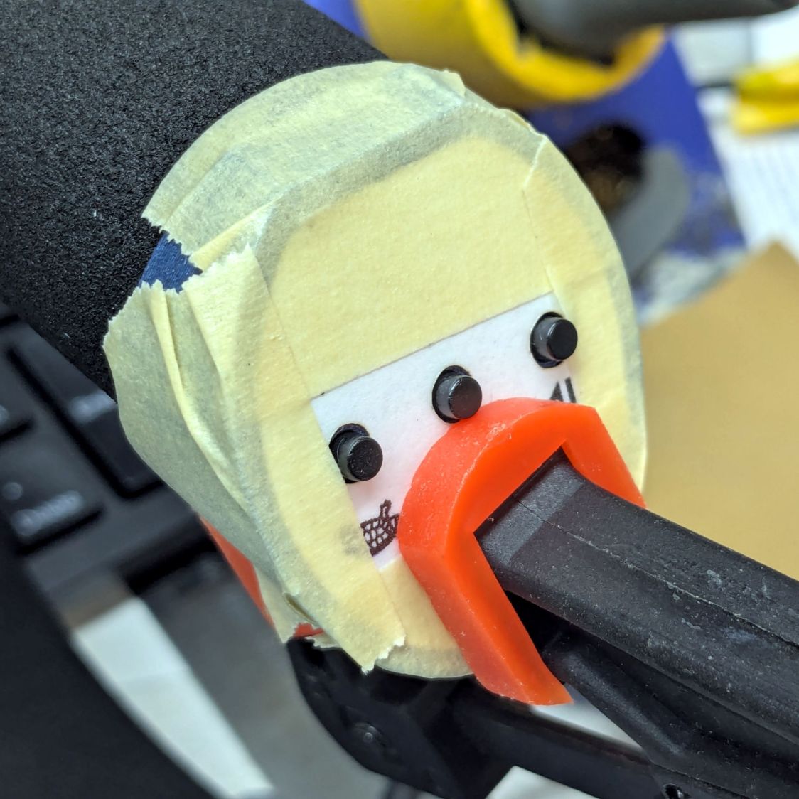 HQ Sixteen - grip cap faceplate gluing