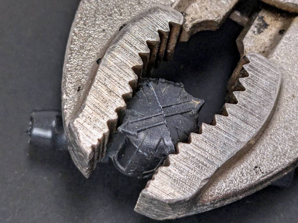 Dripworks Micro-flow Valve Knob&nbsp;Crack