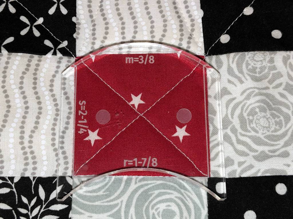 HQ Sixteen: Custom Small-arc Quilting&nbsp;Ruler