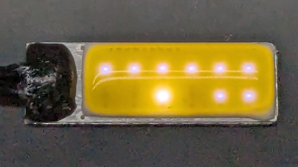 HQ Sixteen: Chin Light&nbsp;Failure