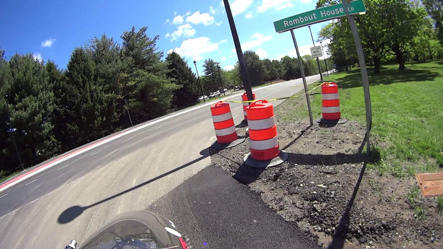 Street Lamp Pole - Rombout House Ln - 2025-05-07