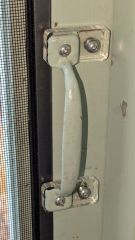 Screen Door Handle&nbsp;Repositioning