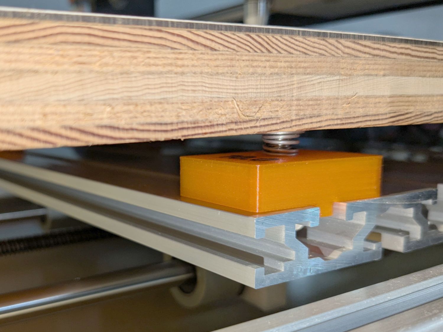 CNC3018XL - table spring mount