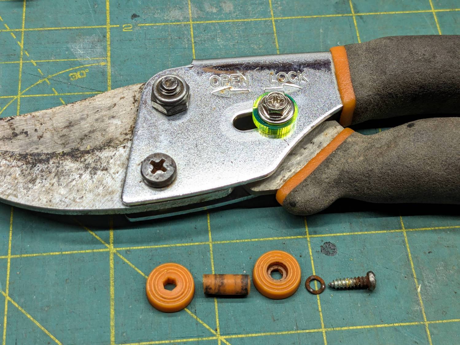 Fiskars pruner - lock rebuild