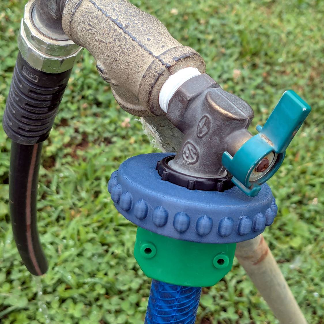 Garden Hose Fitting Grip - installed