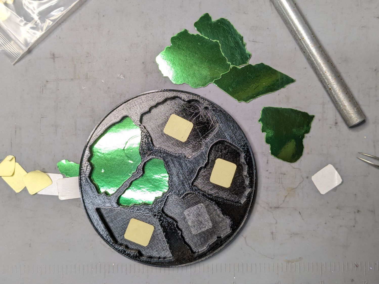 Smashed glass printed coaster - metallized paper assembly