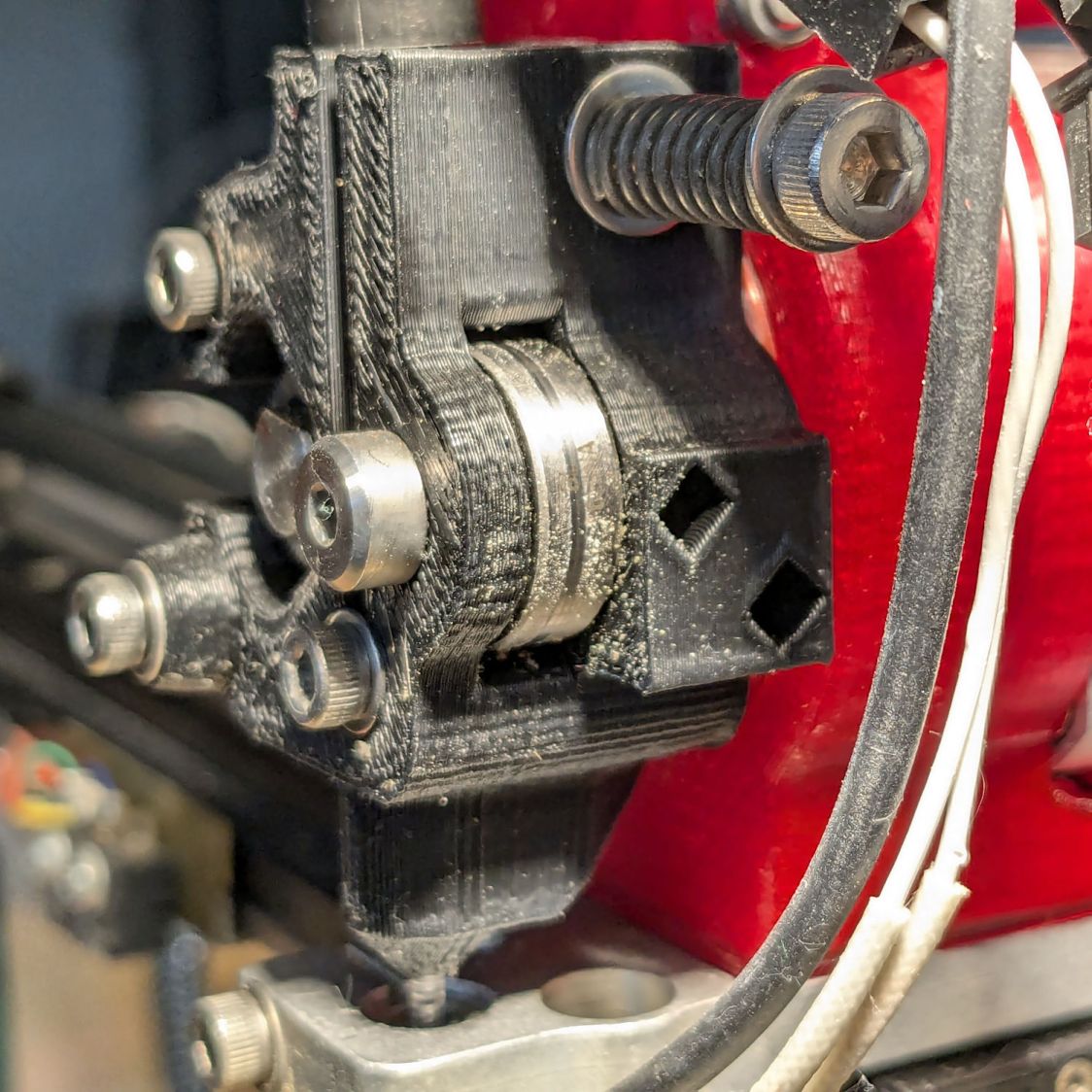 Makergear M2 - filament idler bearing position