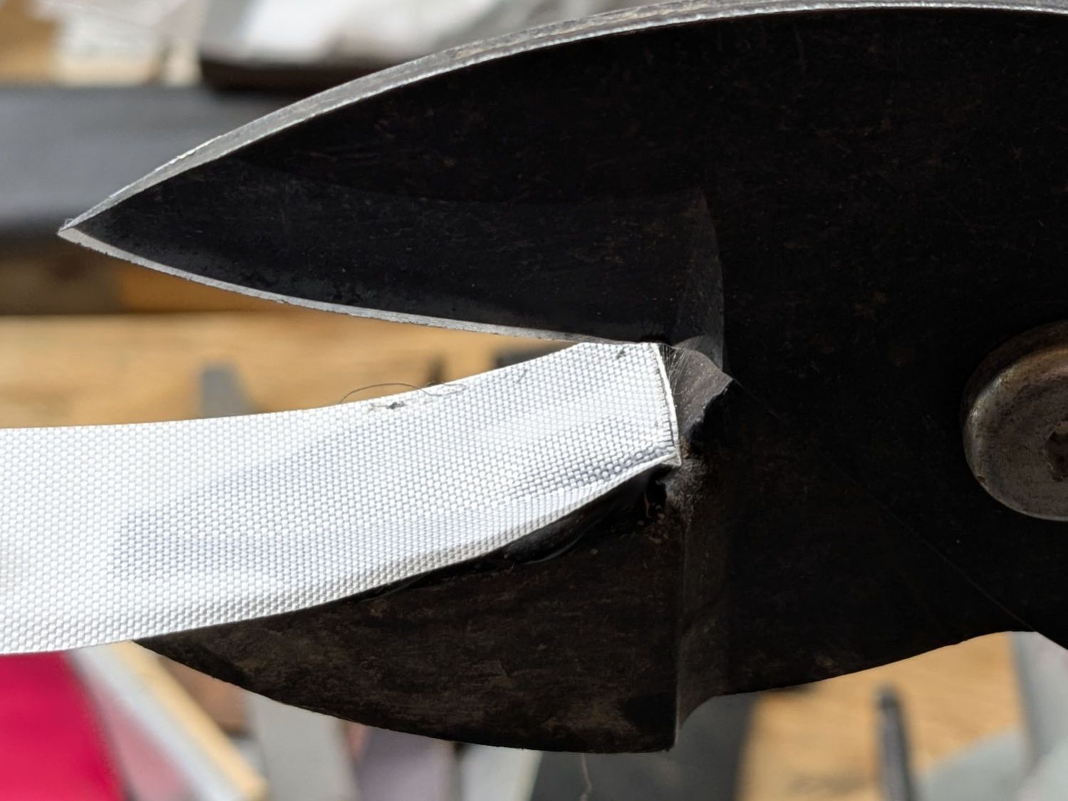 Fiskars lopper jaw repair - silicone cloth indent