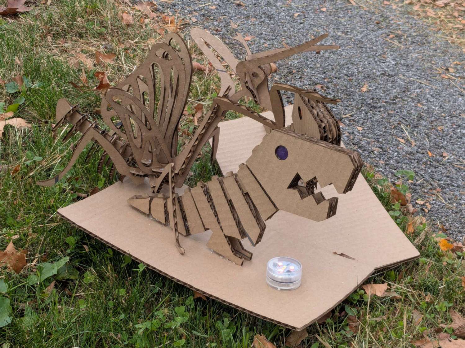 Mantis and Tiny T-Rexes