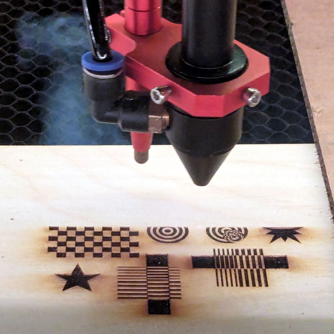 Marquetry test - plywood cutting