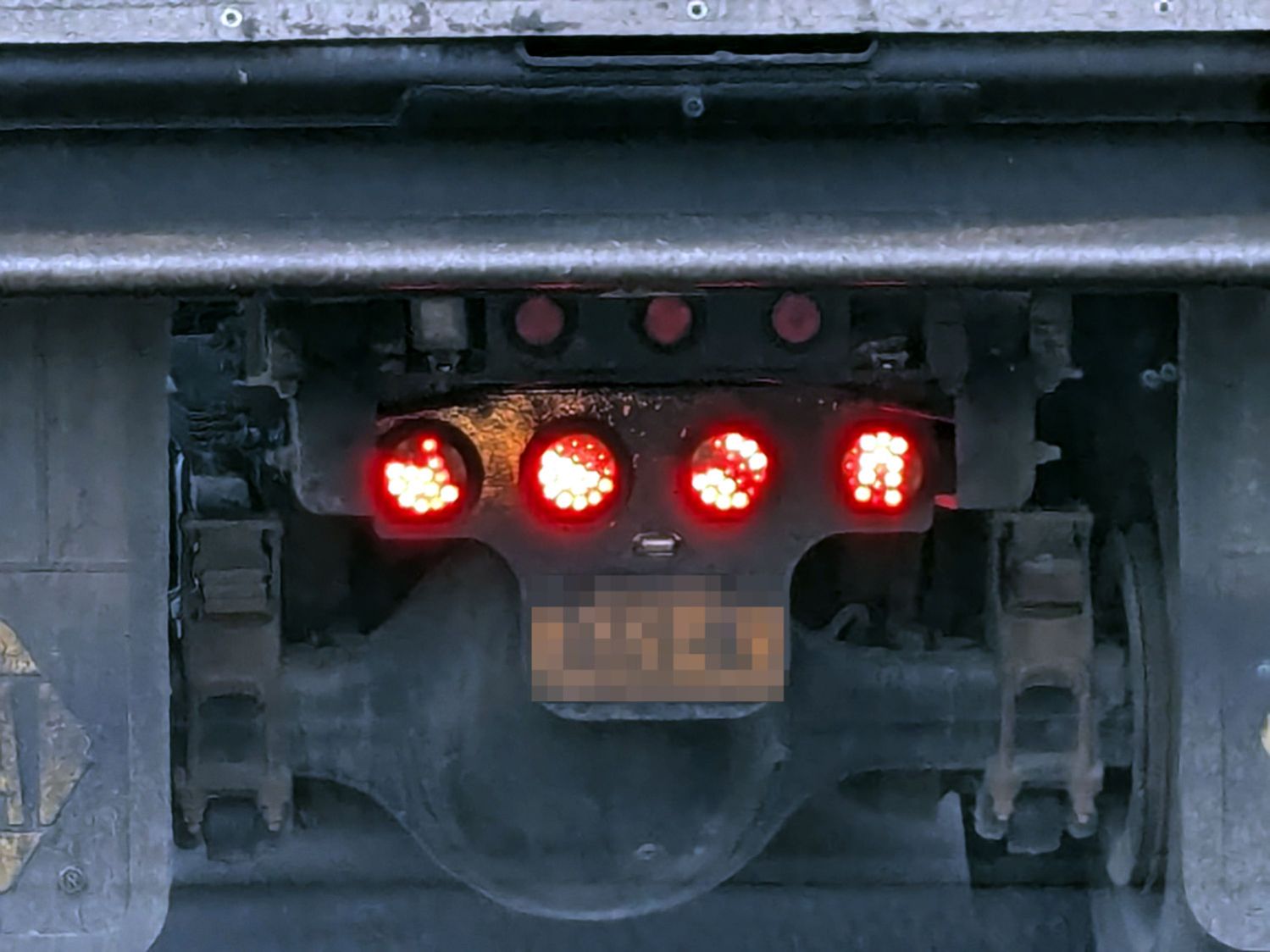 Truck - failing LED brake lights