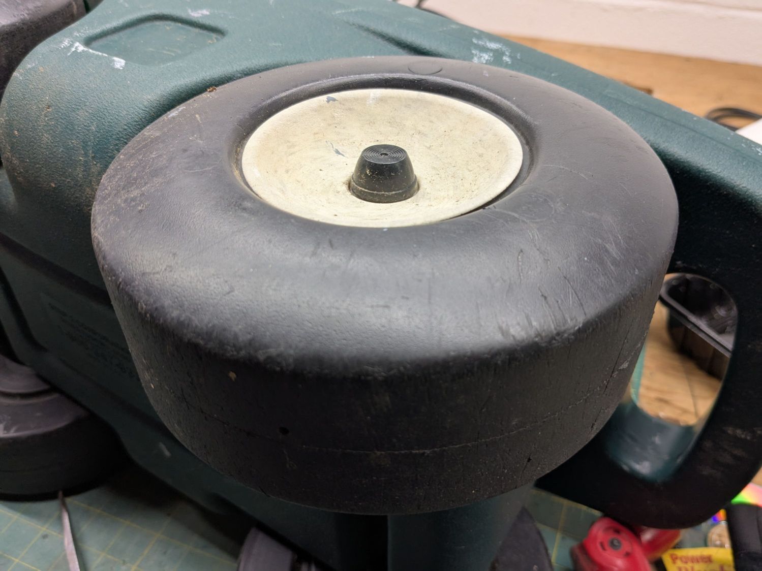 Garden Seat - axle cover